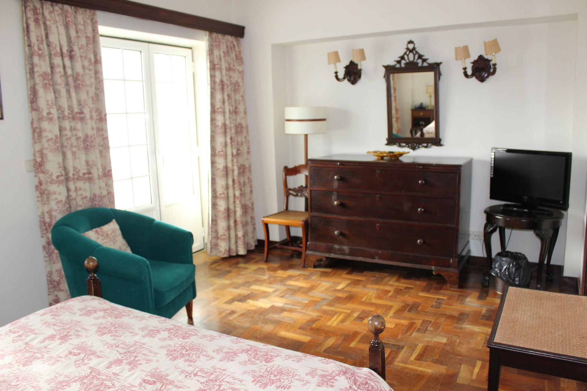 Urgeirica Hotel